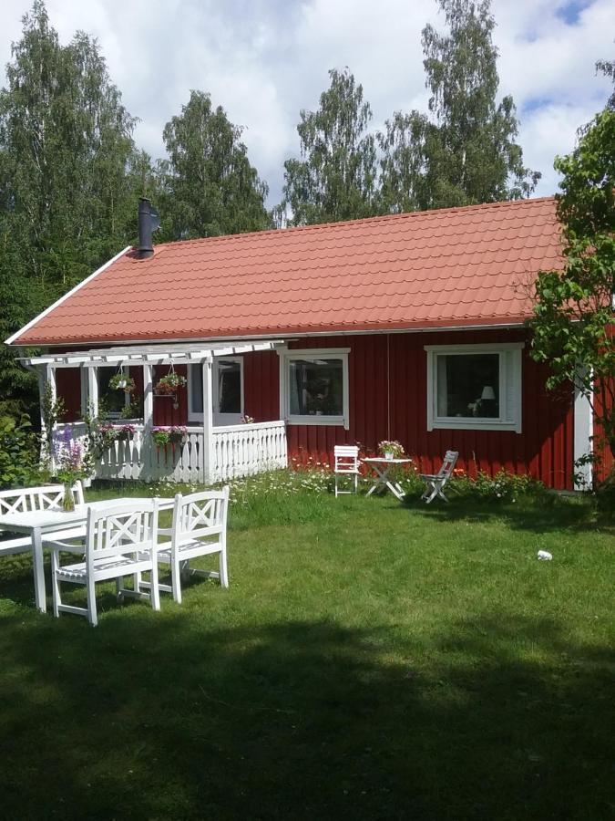Bjoerkslingan Villa Vimmerby Bagian luar foto