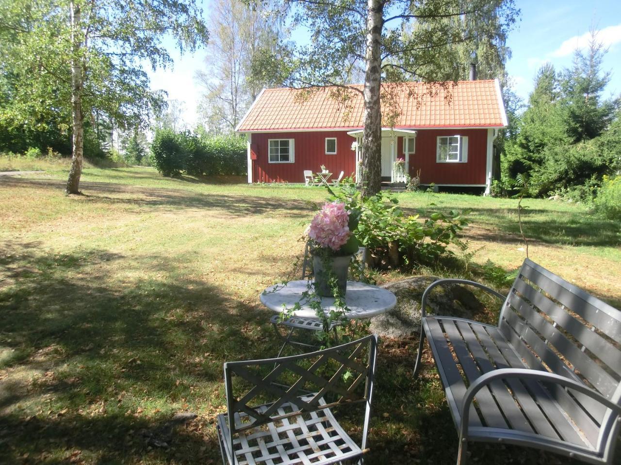 Bjoerkslingan Villa Vimmerby Bagian luar foto